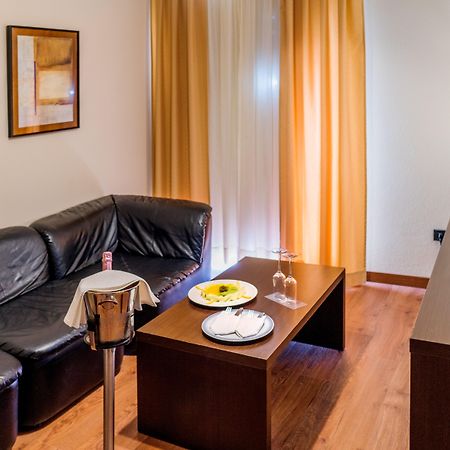 O Val Do Naseiro Hotel Viveiro Ngoại thất bức ảnh